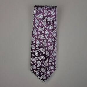 CM Gold Series Men's Purple Paisley Necktie & Pocket Square Set